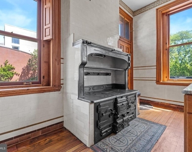 2201 Green Street - Photo Thumbnail 13