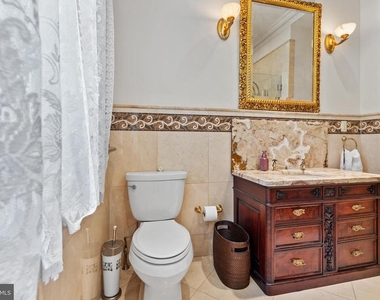 2201 Green Street - Photo Thumbnail 30