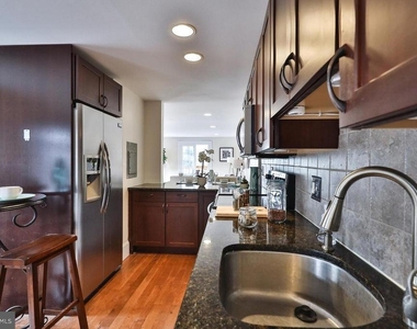 630 N 17th Street - Photo Thumbnail 4