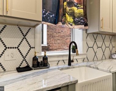 4707 Sansom Street - Photo Thumbnail 10