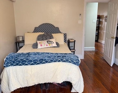 1723 Pine Street - Photo Thumbnail 9