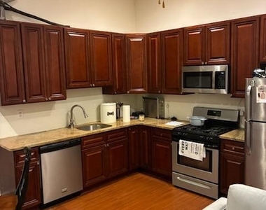 1206 Walnut Street - Photo Thumbnail 2