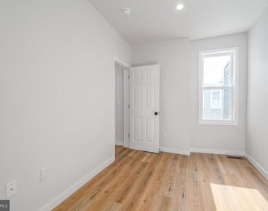 438 Dudley Street - Photo Thumbnail 9