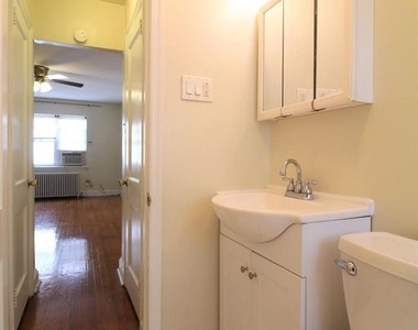 1612 Pine - Photo Thumbnail 11