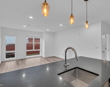 330 Cecil B Moore Avenue - Photo Thumbnail 5
