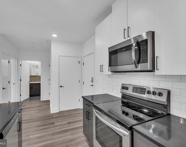 330 Cecil B Moore Avenue - Photo Thumbnail 6
