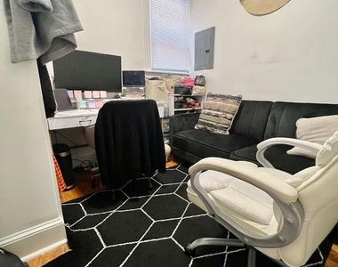 5411 W Berks Street - Photo Thumbnail 15