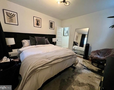 5411 W Berks Street - Photo Thumbnail 11
