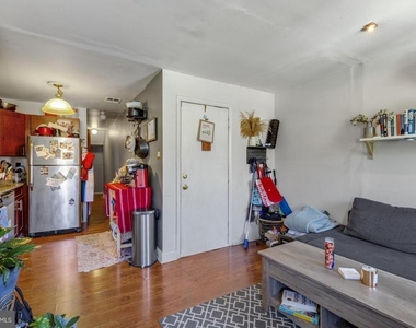 238 W Girard Avenue - Photo Thumbnail 4