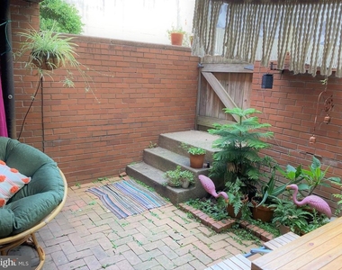 333 Monroe Street - Photo Thumbnail 2