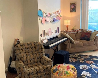 333 Monroe Street - Photo Thumbnail 5