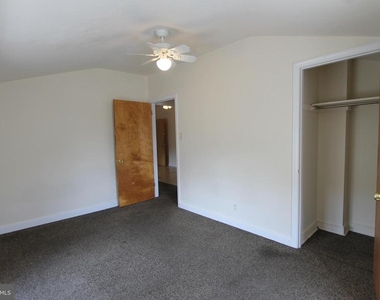 7174 Germantown Avenue - Photo Thumbnail 23