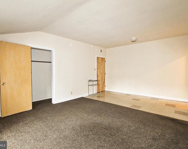 7174 Germantown Avenue - Photo Thumbnail 14