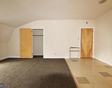 7174 Germantown Avenue - Photo Thumbnail 2