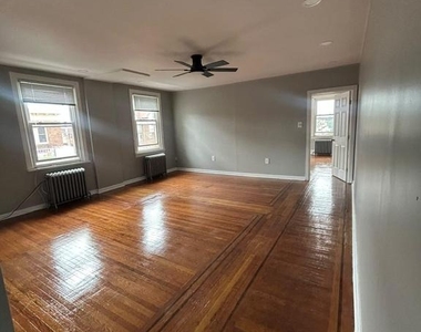 1901 N 60th Street - Photo Thumbnail 1