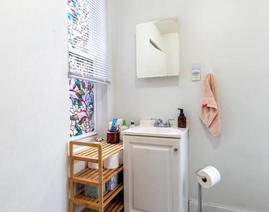 129 W Susquehanna Avenue - Photo Thumbnail 5