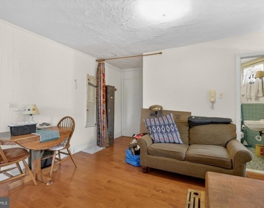 916 Pine Street - Photo Thumbnail 4