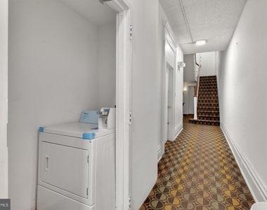 916 Pine Street - Photo Thumbnail 10