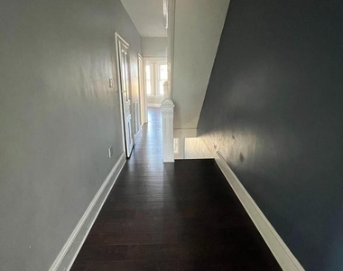 5547 Ridge Avenue - Photo Thumbnail 33