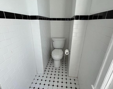 5547 Ridge Avenue - Photo Thumbnail 40