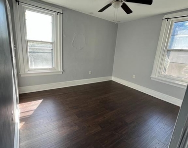 5547 Ridge Avenue - Photo Thumbnail 34
