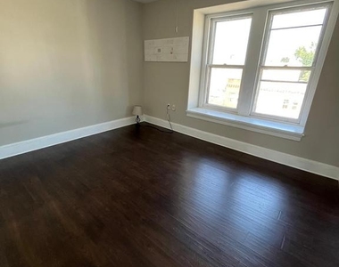 5547 Ridge Avenue - Photo Thumbnail 51