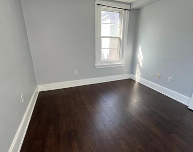 5547 Ridge Avenue - Photo Thumbnail 36