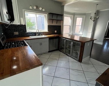 5547 Ridge Avenue - Photo Thumbnail 27