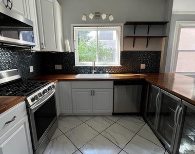 5547 Ridge Avenue - Photo Thumbnail 28