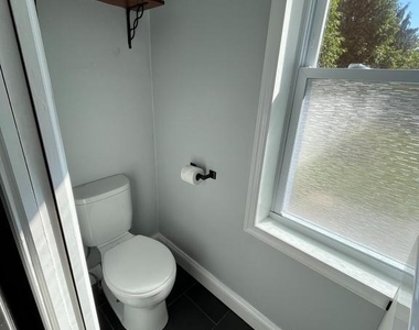 5547 Ridge Avenue - Photo Thumbnail 31