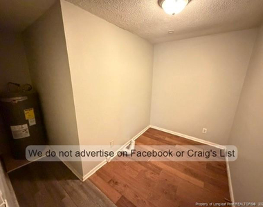 2721 Daly Avenue - Photo Thumbnail 3