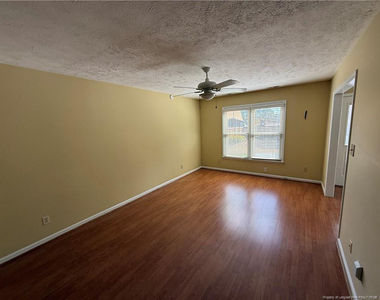1813 Stetson Lane - Photo Thumbnail 6