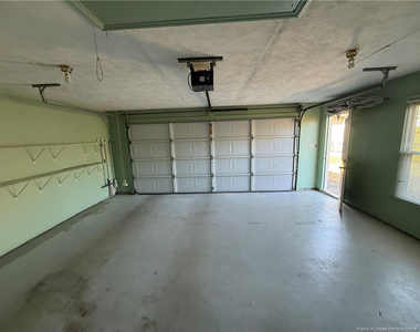 1813 Stetson Lane - Photo Thumbnail 11