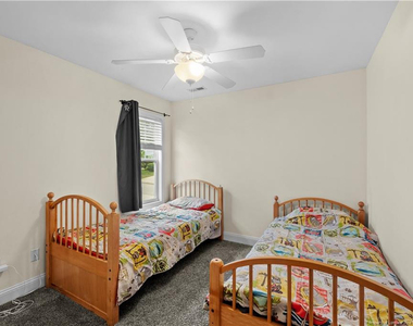 1659 Rock Creek Lane - Photo Thumbnail 18