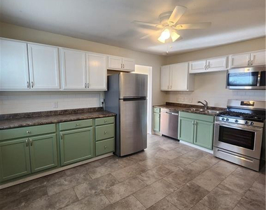 314 Bradford Avenue - Photo Thumbnail 2