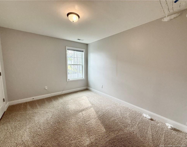 162 Old Montague Way - Photo Thumbnail 12