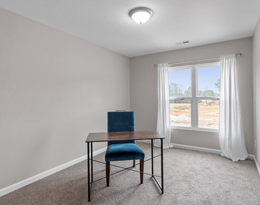 886 John Street - Photo Thumbnail 15