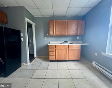 700 Pine Street - Photo Thumbnail 7