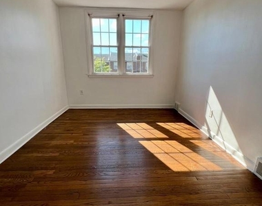 1348 Elson Road - Photo Thumbnail 7