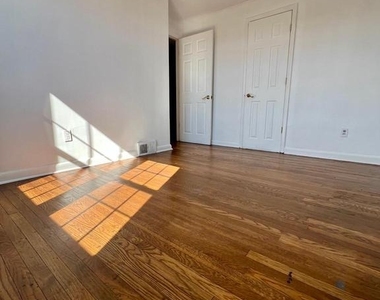 1348 Elson Road - Photo Thumbnail 10