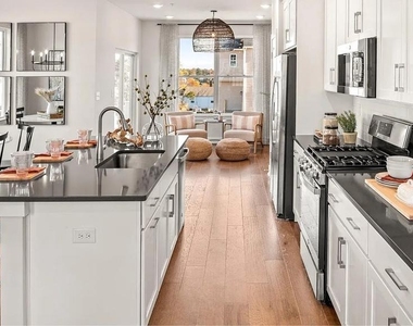902 Magnolia Lane - Photo Thumbnail 22