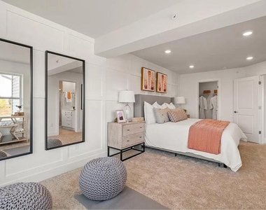 902 Magnolia Lane - Photo Thumbnail 12