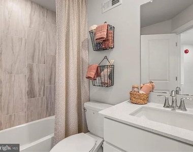 727 Peony Lane - Photo Thumbnail 17