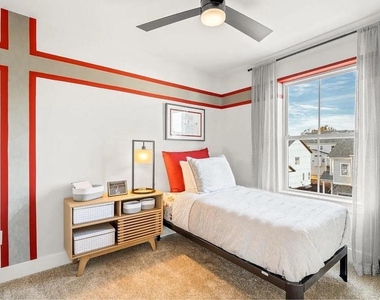 727 Peony Lane - Photo Thumbnail 15