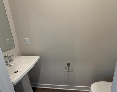 616 Brass Ln - Photo Thumbnail 10