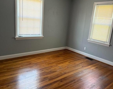 132 Hillcrest Avenue - Photo Thumbnail 5