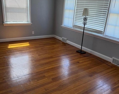 132 Hillcrest Avenue - Photo Thumbnail 9