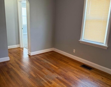 132 Hillcrest Avenue - Photo Thumbnail 6