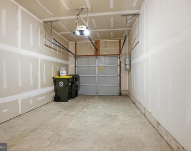 114 King Street - Photo Thumbnail 29