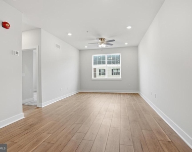 114 King Street - Photo Thumbnail 9